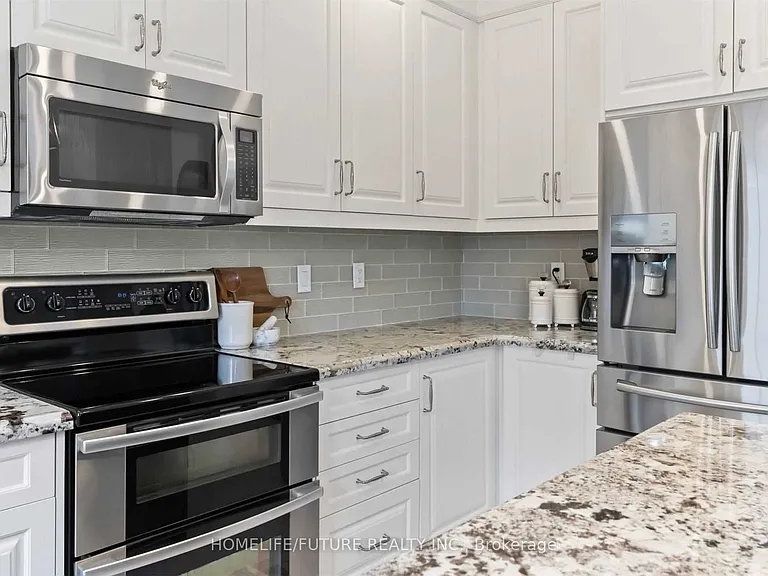 1381 Clearbrook Dr — Photo 12