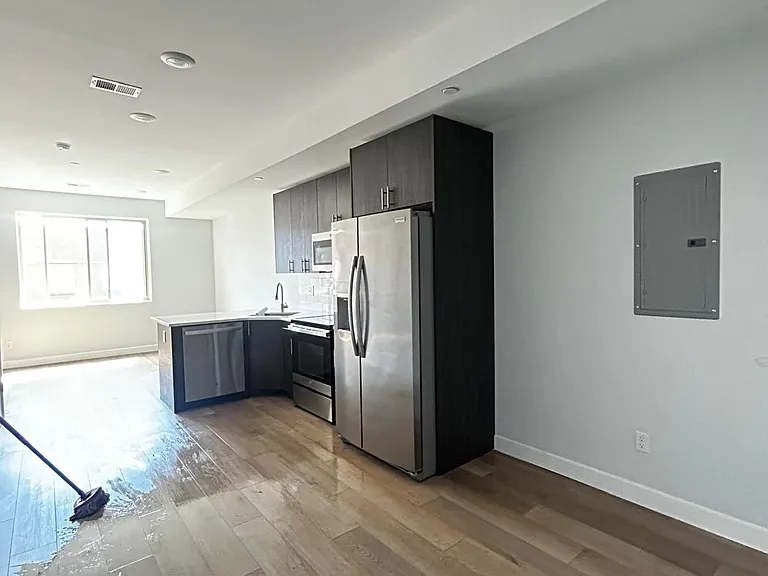 2326 N 7th St #C — Photo 2