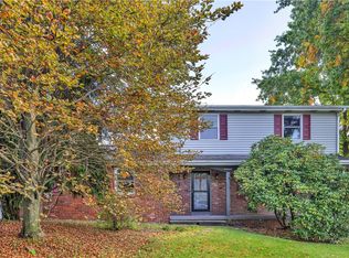 248 Rebecca Dr, Latrobe, PA 15650