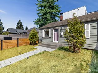 9226 21st Ave SW, Seattle, WA