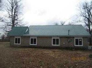 9035 Old Madisonville Rd, Hopkinsville, KY 42240