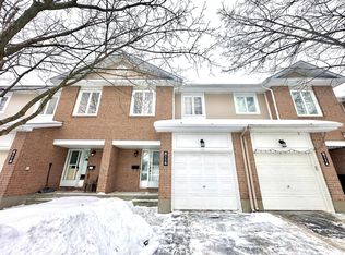 6116 Red Willow Dr, Ottawa, ON K1C7J6