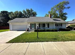 506 E Lyon St, Marshall, MN 56258