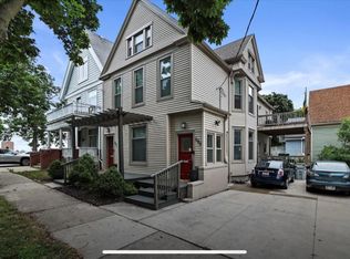 611 E Lloyd St #611, Milwaukee, WI 53212