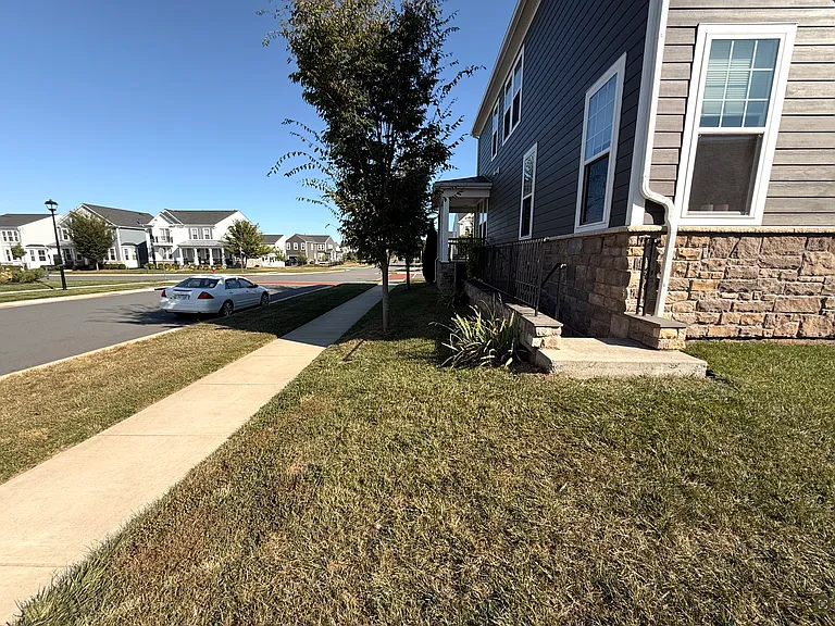 1100 Themis St SE — Photo 7