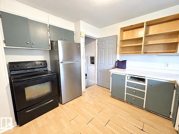 3rd image of 12113 127th St NW