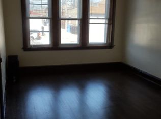 5749 W 62nd St FL 1, Chicago, IL 60638