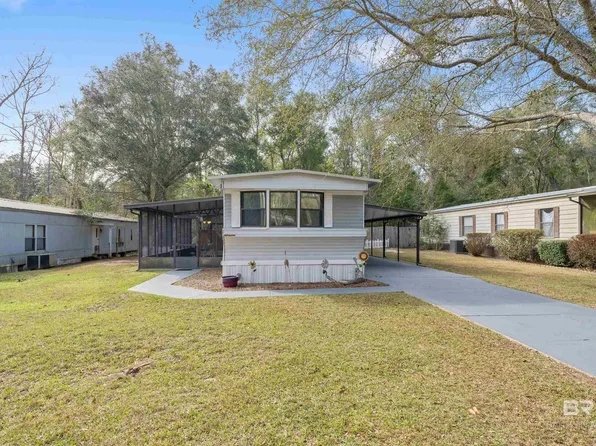 1521 Valencia Dr, Lillian, AL 36549