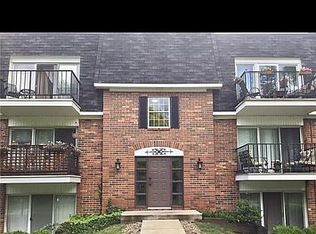 1900 King James Pkwy APT 202, Westlake, OH 44145