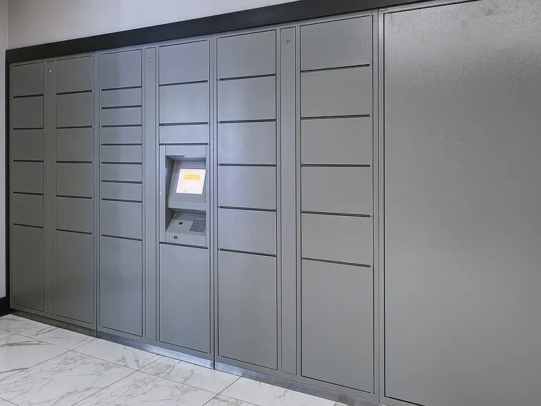 Safe and secure automated package pickup