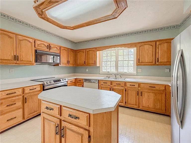 255 Starritt Ln — Photo 14