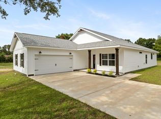 2 Coweta Rd, Cantonment, FL 32533