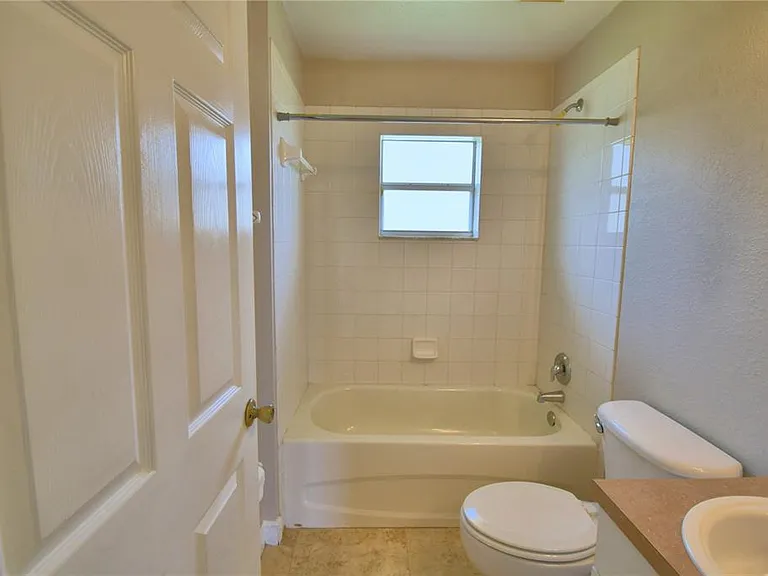223 Grouper Ct — Photo 39