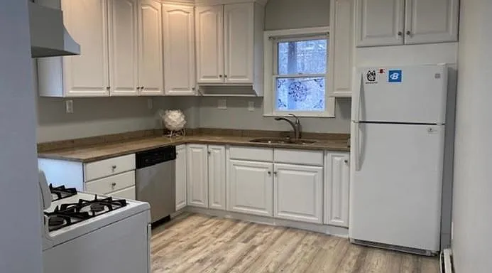 27 Woodward St #1 — Photo 2
