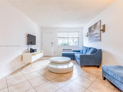 503 75th St #505, Miami Beach, FL, 33141