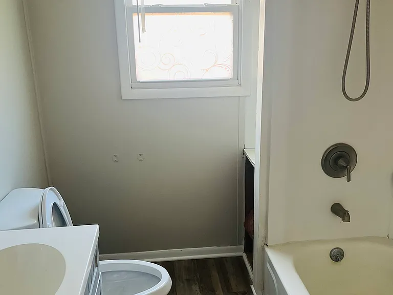 54 Maple St — Photo 8