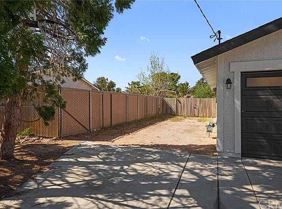 4th image of 18854 Madrone St