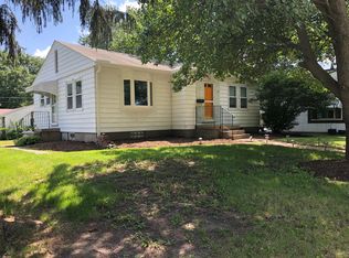 1117 Mississippi Blvd, Bettendorf, IA 52722