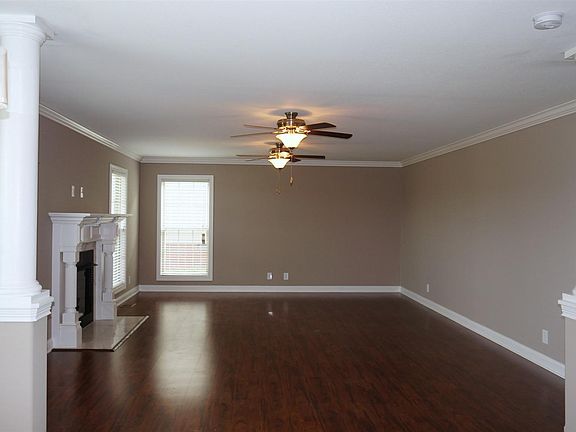 4th image of 533 Autumnwood Farms #533