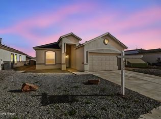 924 Coyote Melon Dr, Socorro, TX 79927