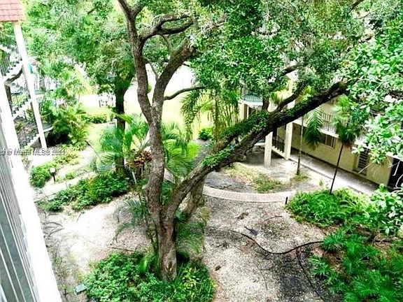 2nd image of 3280 Spanish Moss Ter APT 404