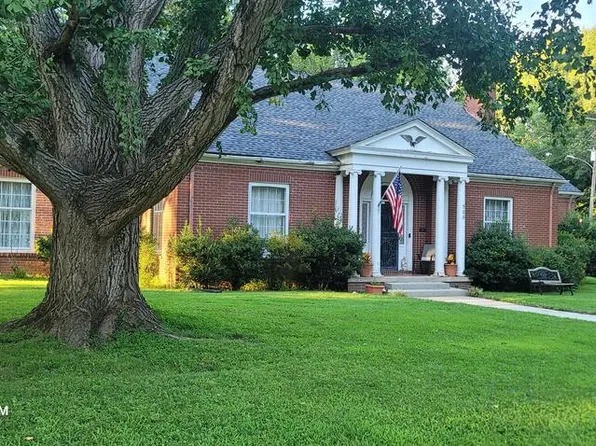 508 Jackson St, Paris, TN 38242