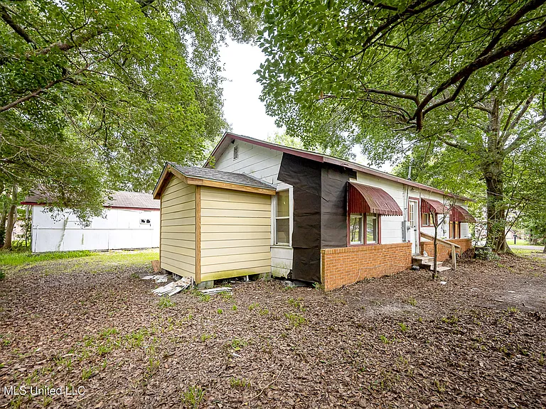 4406 Richard St — Photo 4