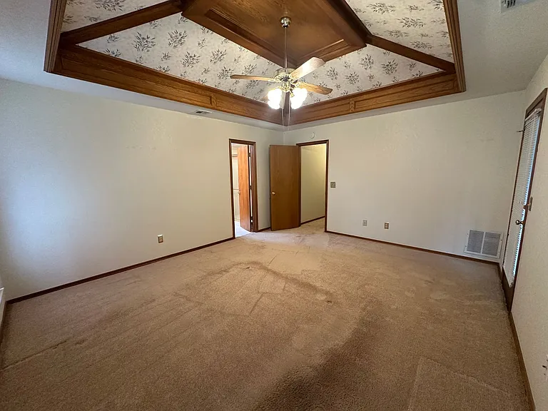 5524 Woodmont Dr — Photo 44