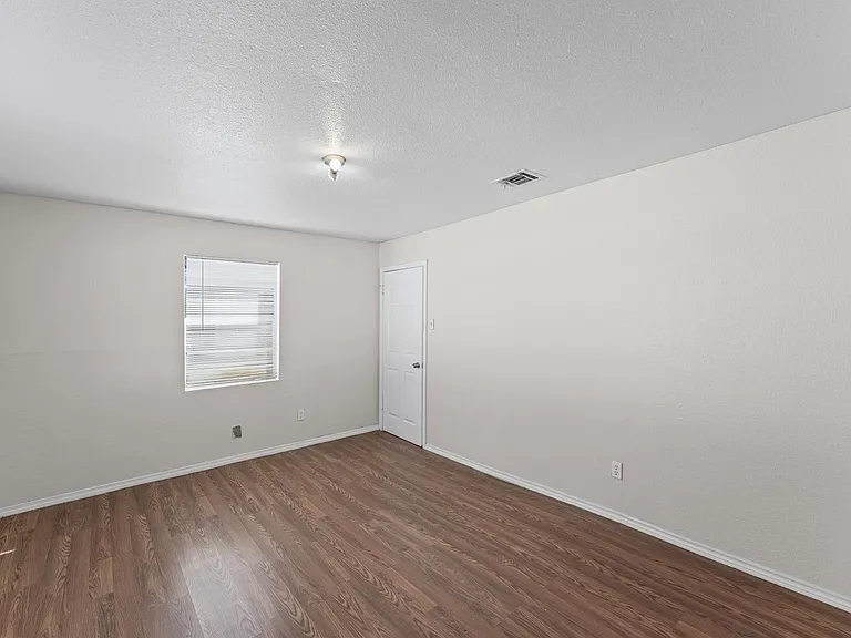 12208 Ormandy St — Photo 17