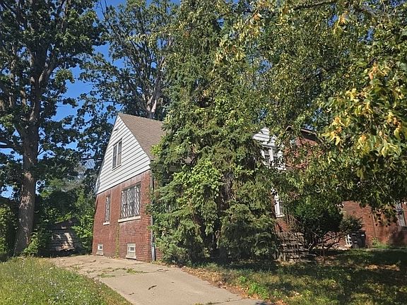 3rd image of 4173 Three Mile Dr
