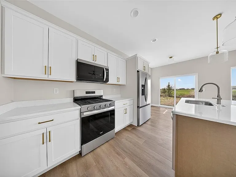 1275 Eisenhower Blvd — Photo 20