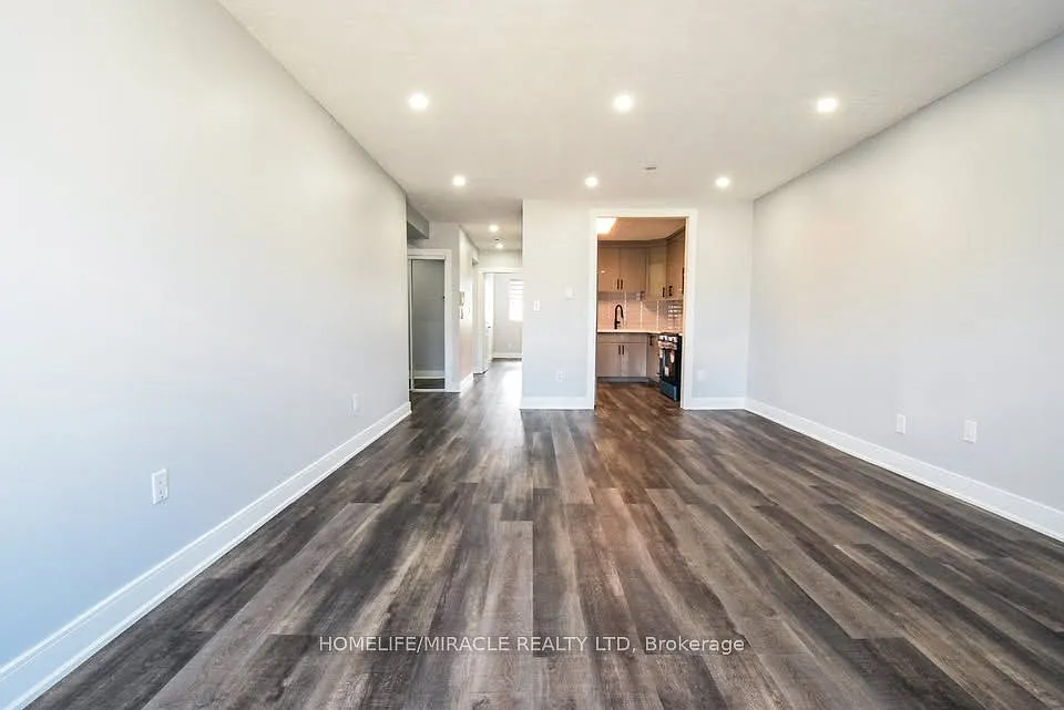 3 bed, $2,050 — Photo 3