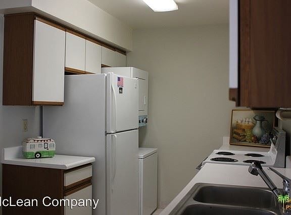 3rd image of 351 N Hermosa Dr Unit 1D1