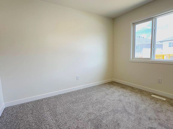 4th image of 115 Ficus Way