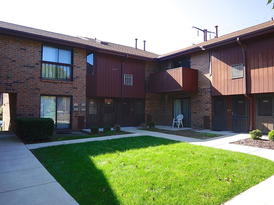 1st image of 9098 N Park Plaza Ct #9098