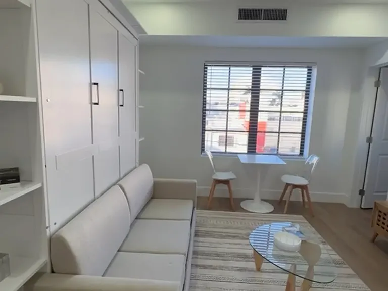 1619 Jefferson Ave #8 — Photo 2