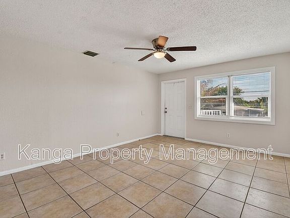 2nd image of 1618 W 26th Ct APT D