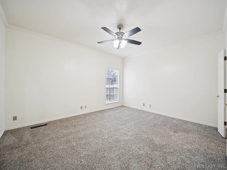 3010 E 90th Pl — Photo 8