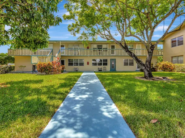 110 Dorchester E, West Palm Beach, FL 33417