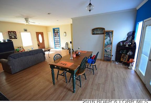 3rd image of 20 Washington Dr