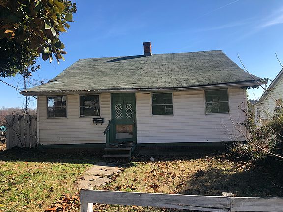 4th image of 1441 Underwood Ave