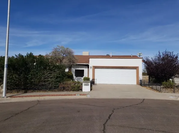 5000 Moon Shadow Pl, Las Cruces, NM 88011
