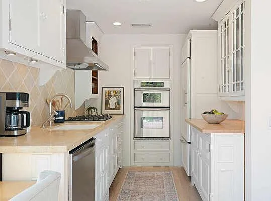 1511 E Valley Rd #A — Photo 6