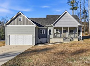 79 Crystal Mountain Dr, Hendersonville, NC 28739