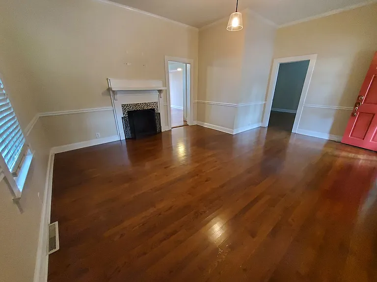 109 S Rose Ave — Photo 7
