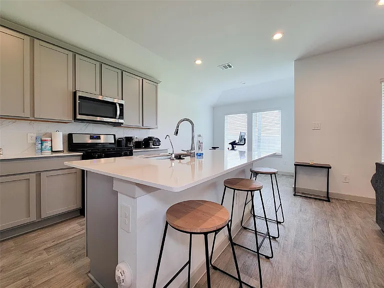 7919 Grey Wolfe Ln — Photo 10