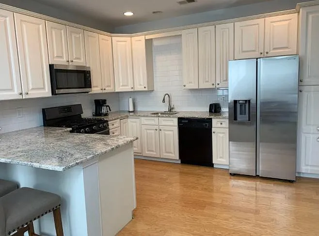 606 Turnberry Ct — Photo 16