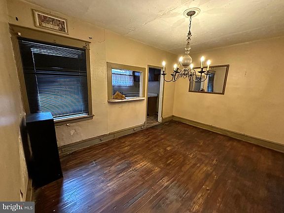 3rd image of 949 Brill St