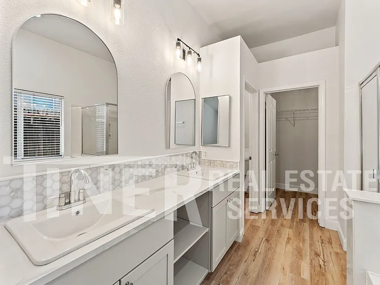 1742 Poppy Dr — Photo 12