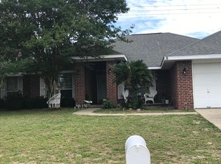 7594 Marthas Way, Navarre, FL 32566